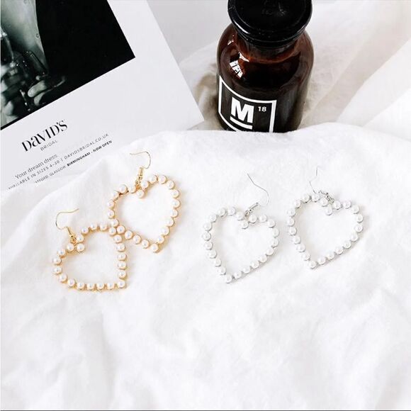 5/$25 HEART PEARL FAUX EARRINGS - Picture 11 of 13